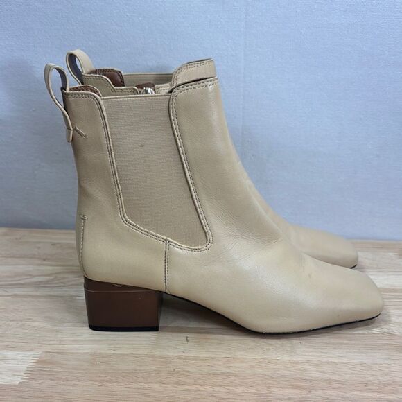 Franco Sarto Waxton Beige Leather Bootie Size 8.5 M NIB